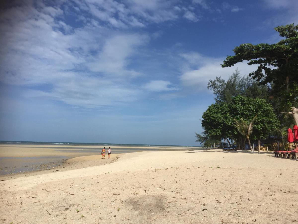 All At Sea Beach Resort Baan Tai Bagian luar foto