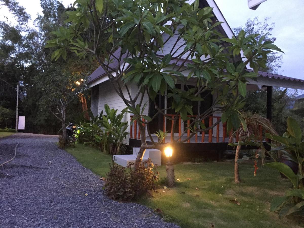 All At Sea Beach Resort Baan Tai Bagian luar foto