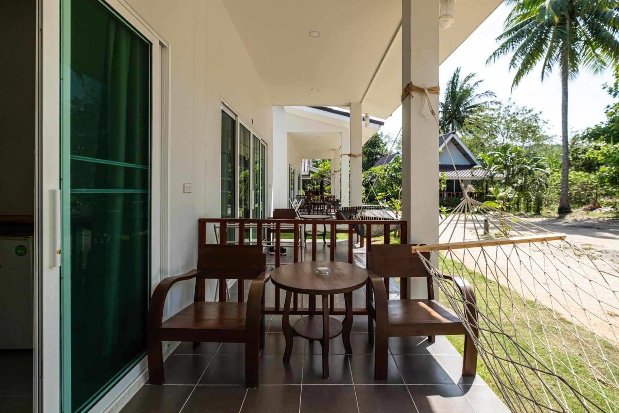 All At Sea Beach Resort Baan Tai Bagian luar foto